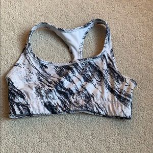 GapFit Sports Bra